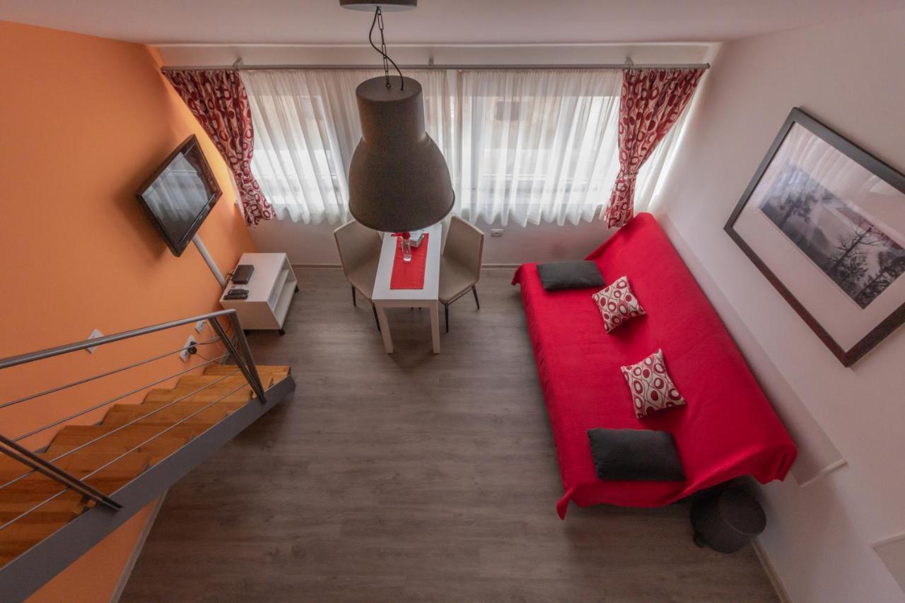 Downtown Apartments Pula Dış mekan fotoğraf