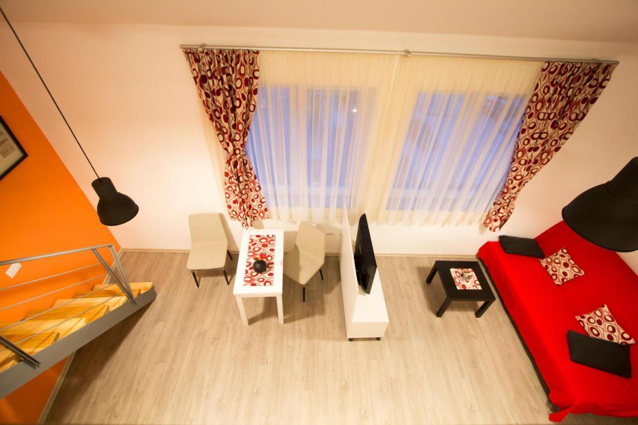 Downtown Apartments Pula Dış mekan fotoğraf