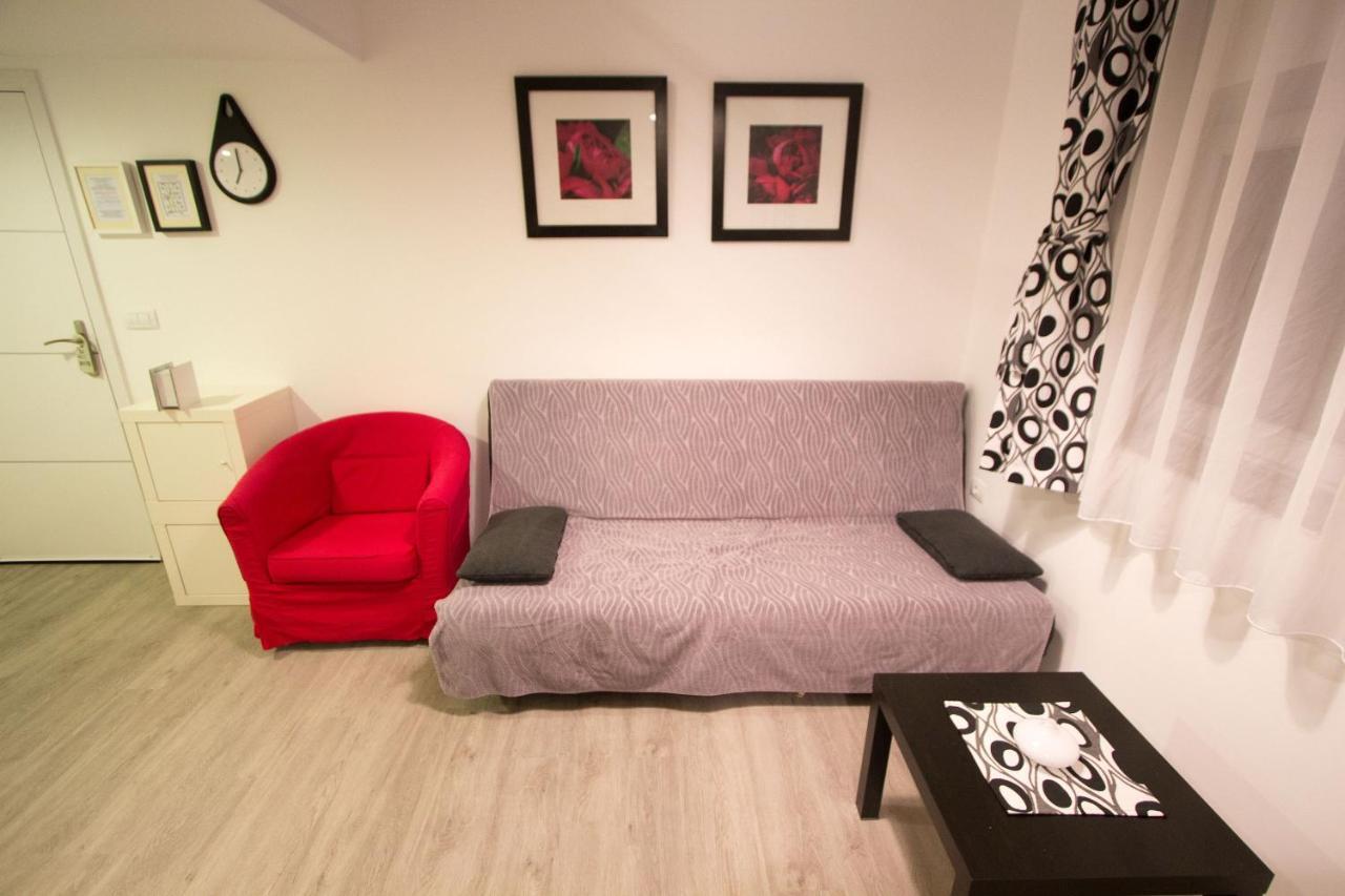 Downtown Apartments Pula Dış mekan fotoğraf