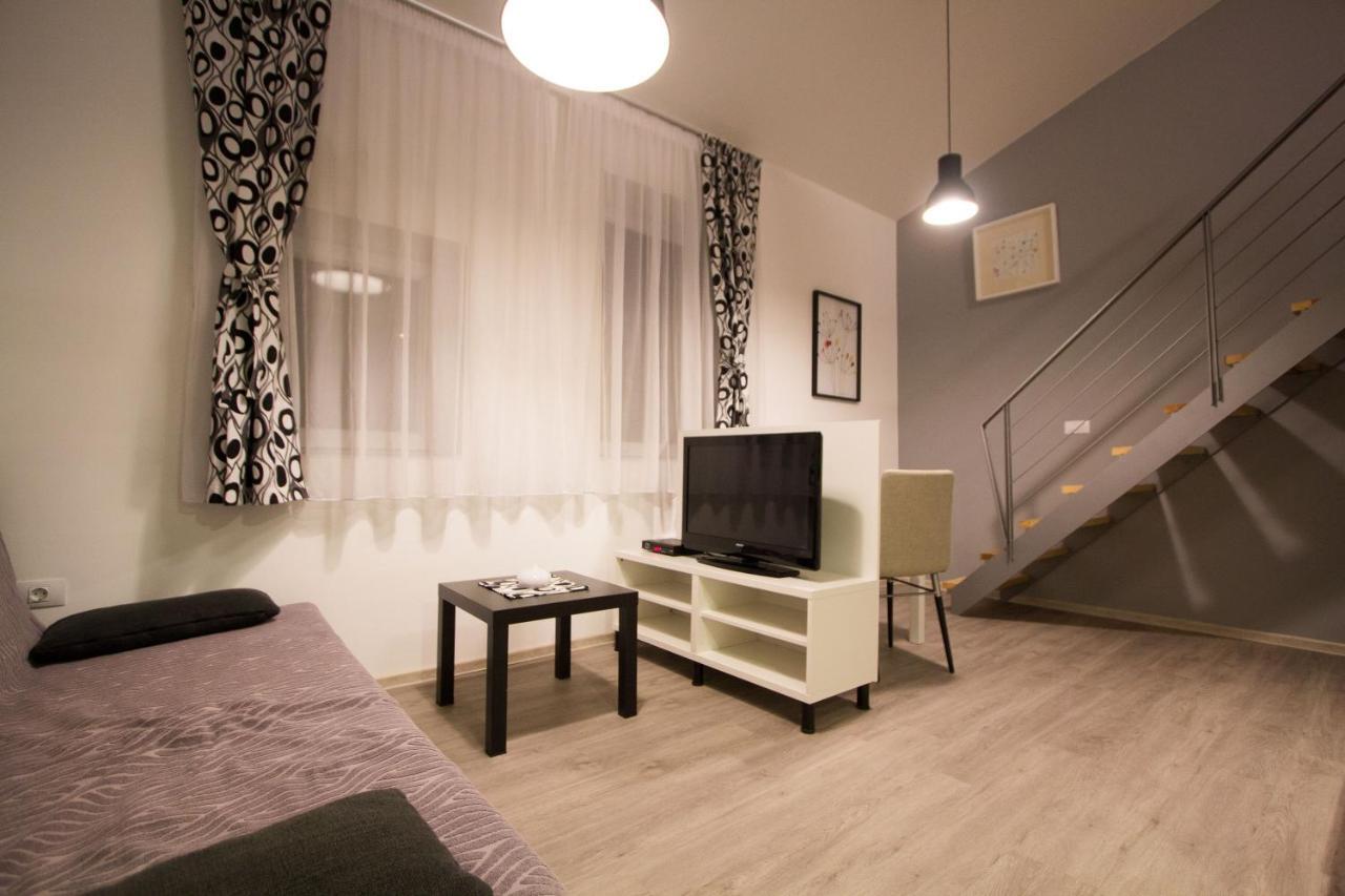 Downtown Apartments Pula Dış mekan fotoğraf