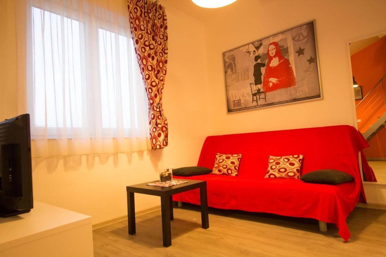 Downtown Apartments Pula Dış mekan fotoğraf