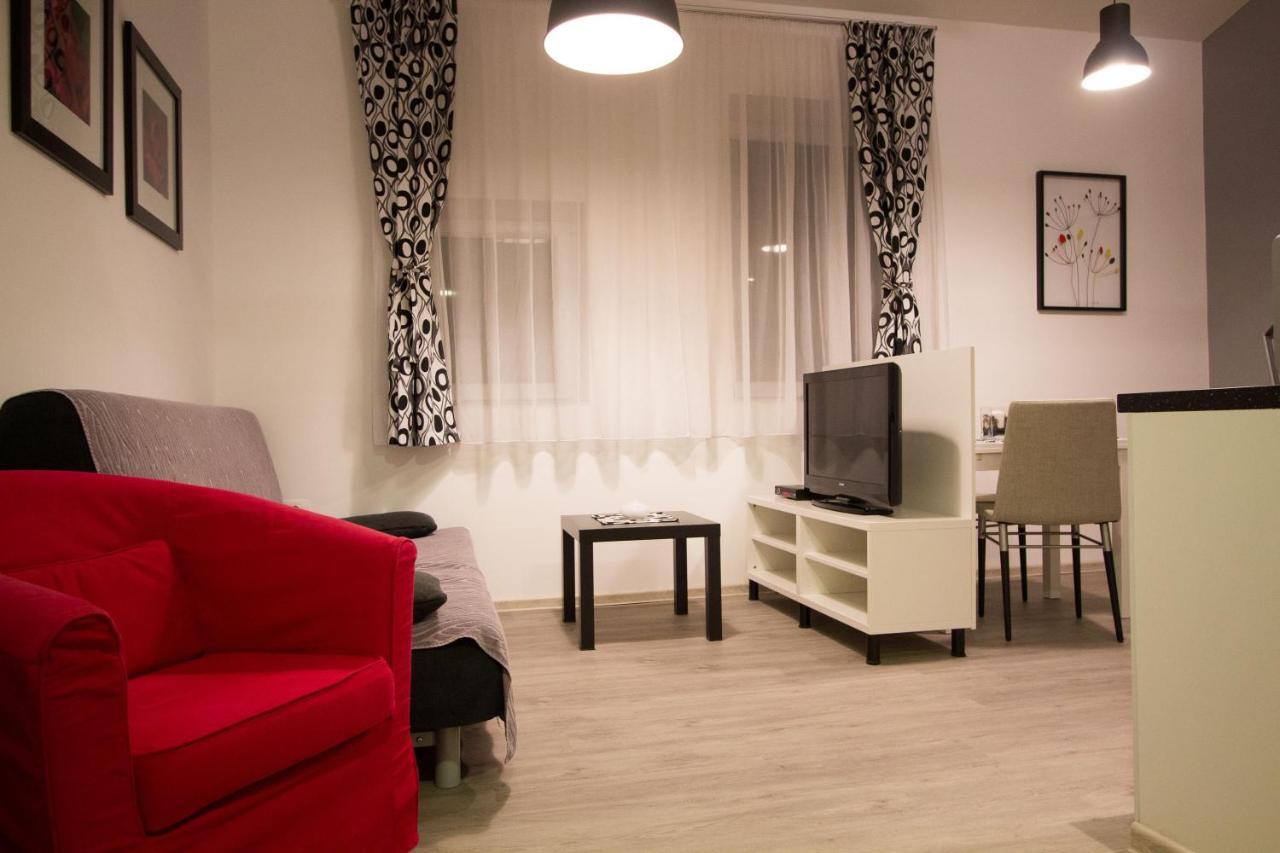 Downtown Apartments Pula Dış mekan fotoğraf