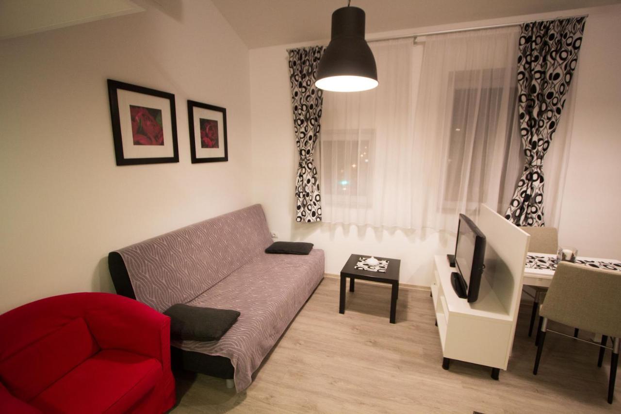 Downtown Apartments Pula Dış mekan fotoğraf